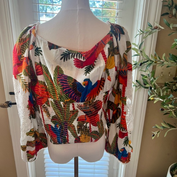 FARM Rio Multicolor Floral Blouse - Picture 4 of 10
